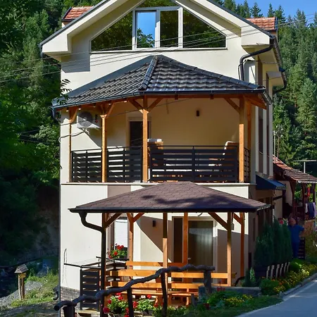 Stiv Апартаменты *