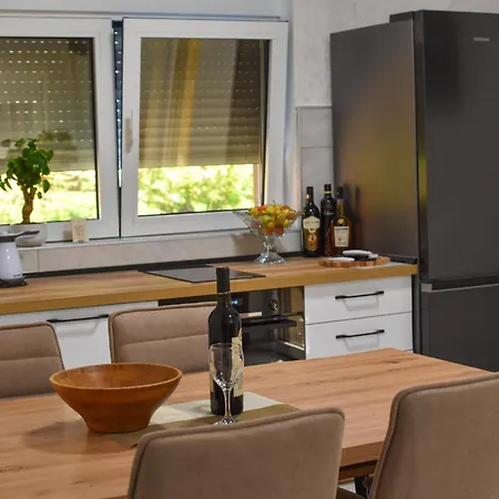 Stiv Апартаменты *